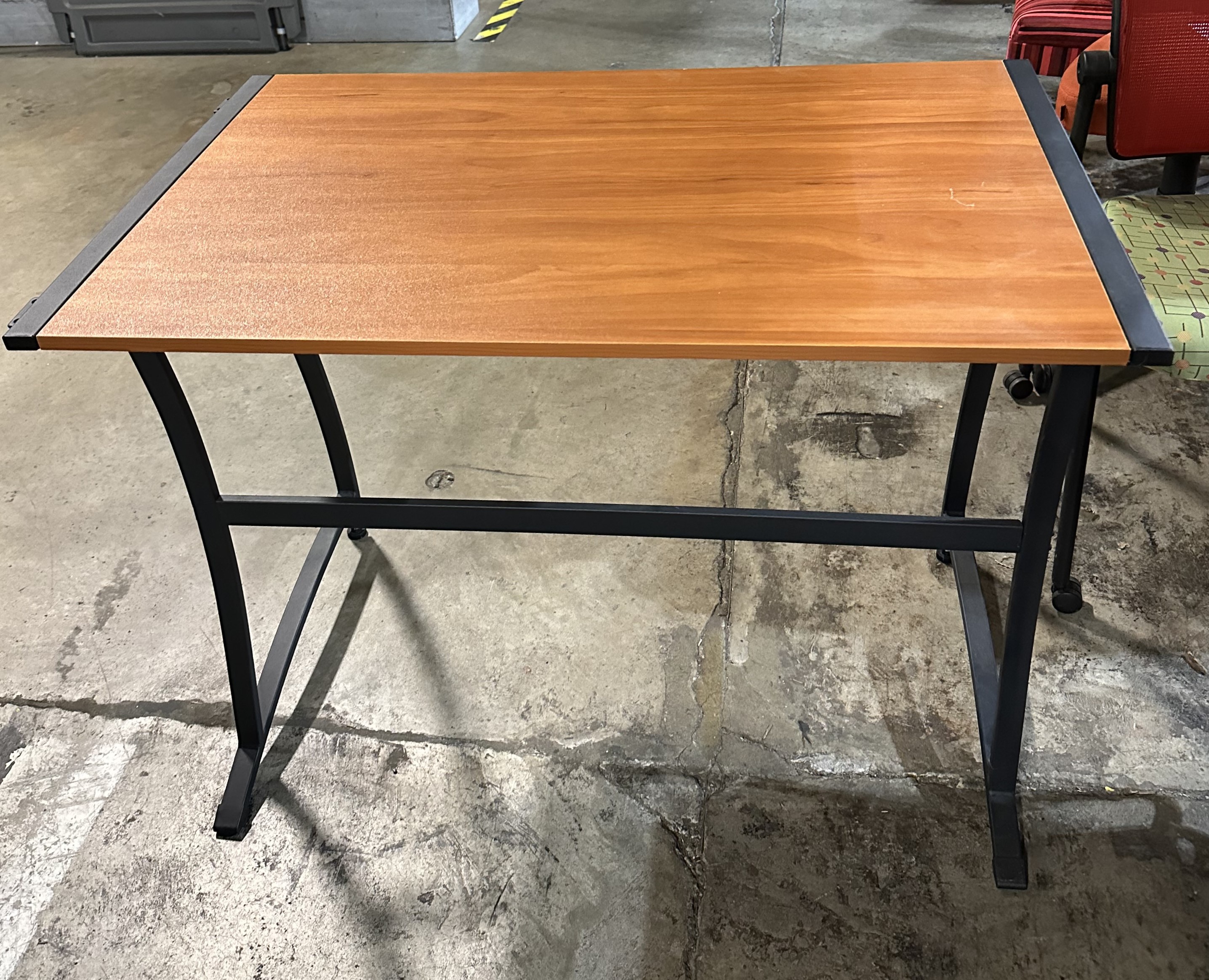 24x38 Light Cherry Computer table